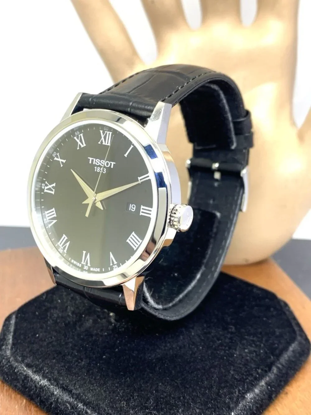 Tissot Men's Watch T1294101605300 Swiss Quartz Black Dial Leather Strap 42mm